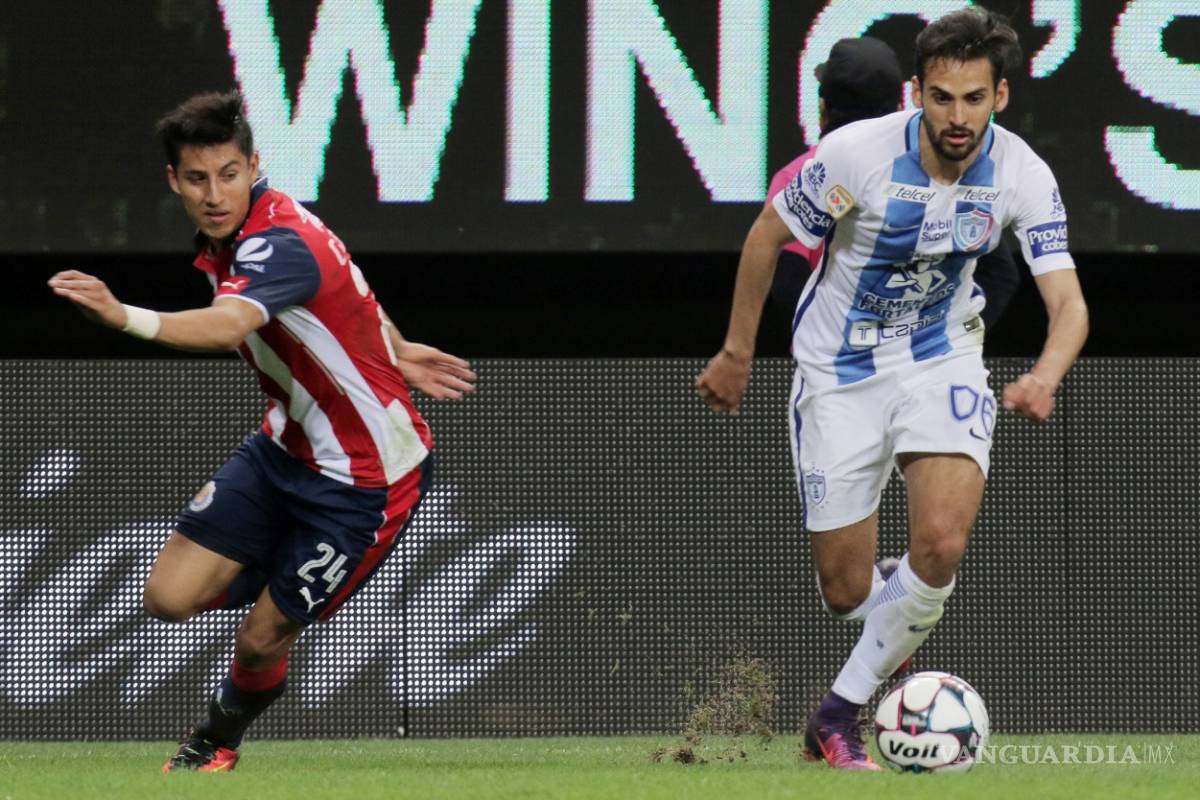 PSV tiene en la mira al 'Dedos' López