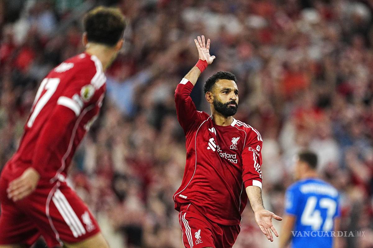 Liverpool abre la Premier con goleada 4-2 al Bournemouth; mexicano Julián Araujo, en la banca