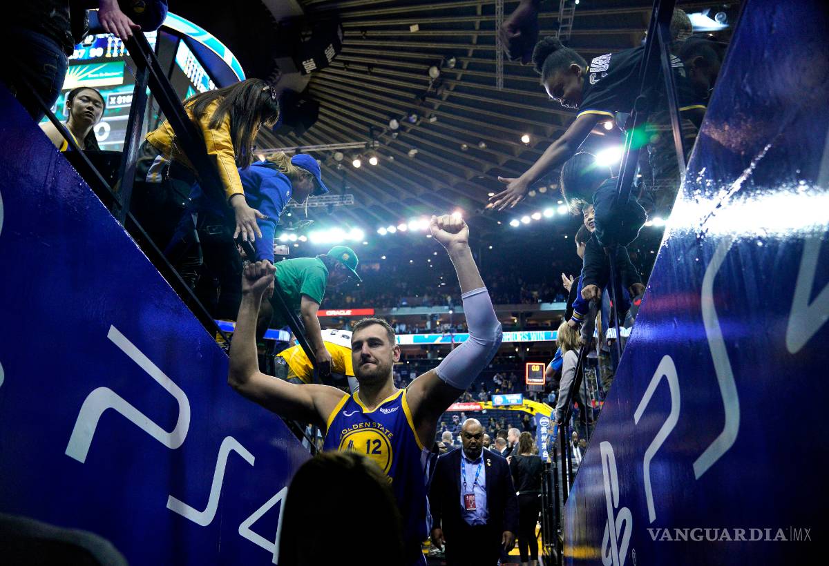 $!Los Warriors de Golden State son campeones divisionales tras humillar a los Hornets de Charlotte