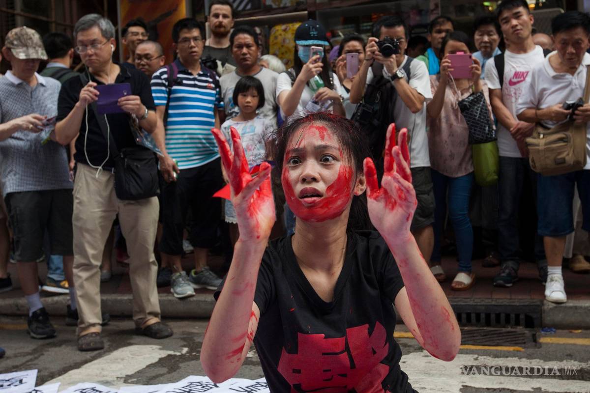 A 20 años de entrega de Hong Kong a China, miles protestan y exigen democracia