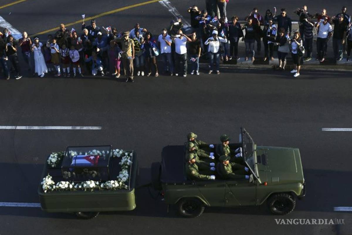 Inicia el cortejo fúnebre de Fidel Castro su recorrido por Cuba
