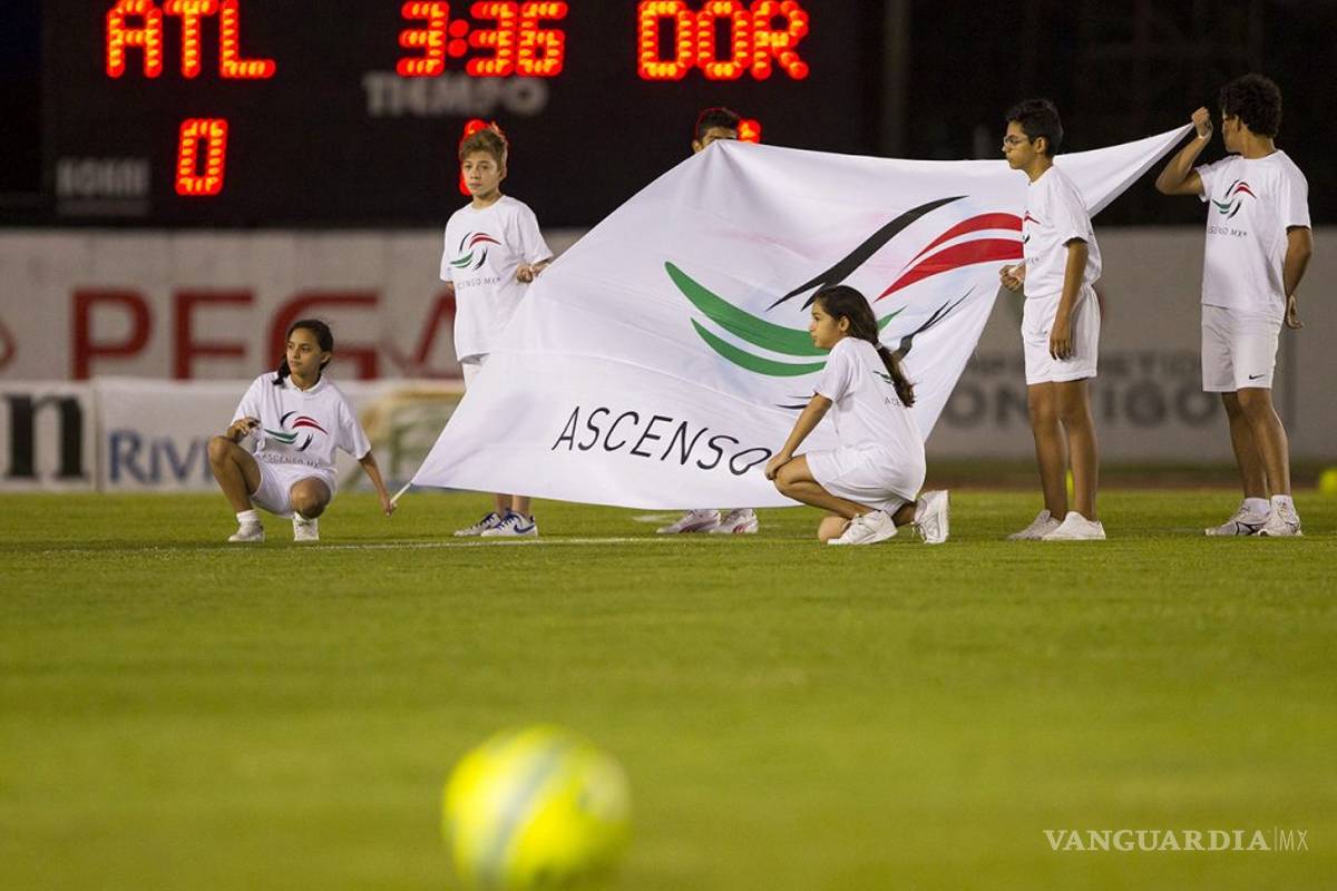 AMFpro pide a jugadores no aceptar acuerdos y van por convenio colectivo