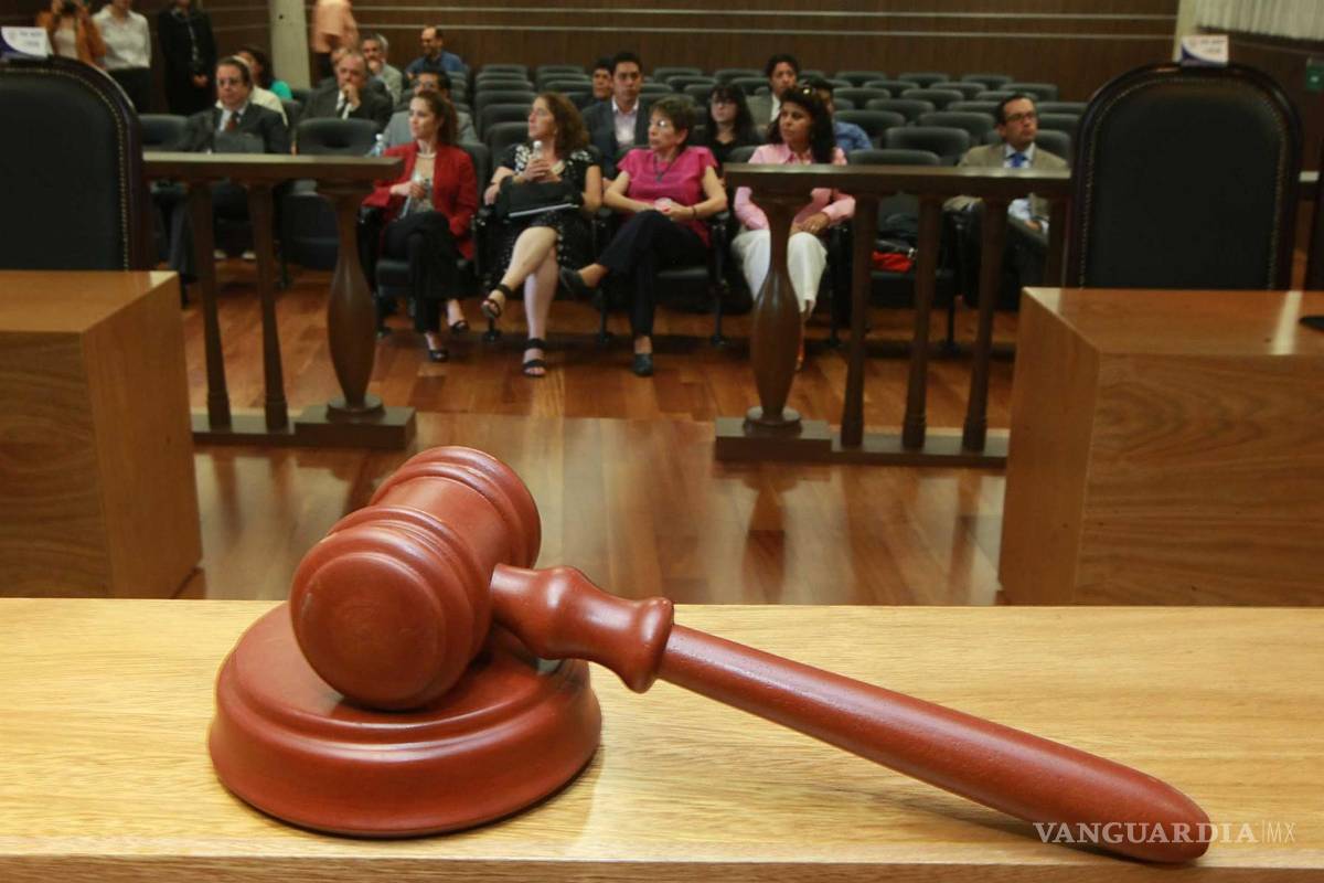 Gastan ministros $544 mil en togas; asignan a la SCJN 1.2 mdp para vestuario