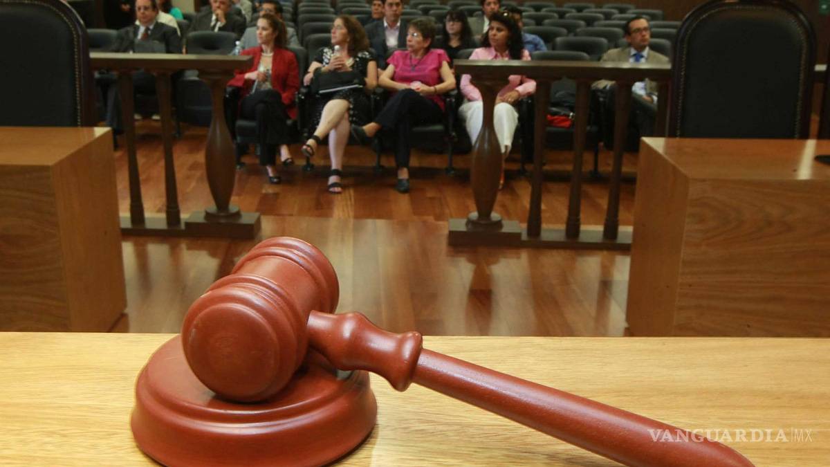 Gastan ministros $544 mil en togas; asignan a la SCJN 1.2 mdp para vestuario