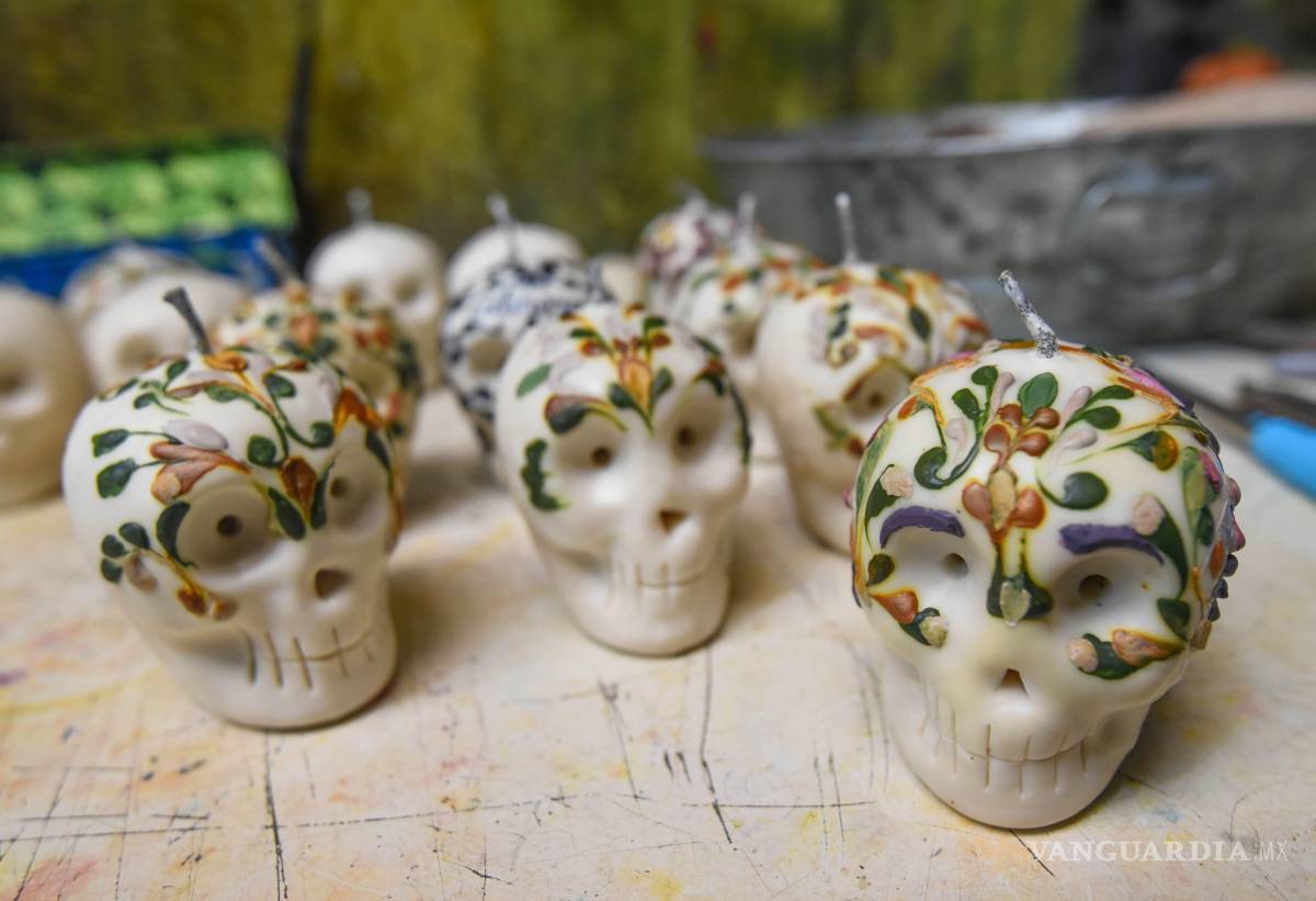 $!Día de Muertos: ¿Qué elementos debe de llevar un altar de muertos y qué significan?