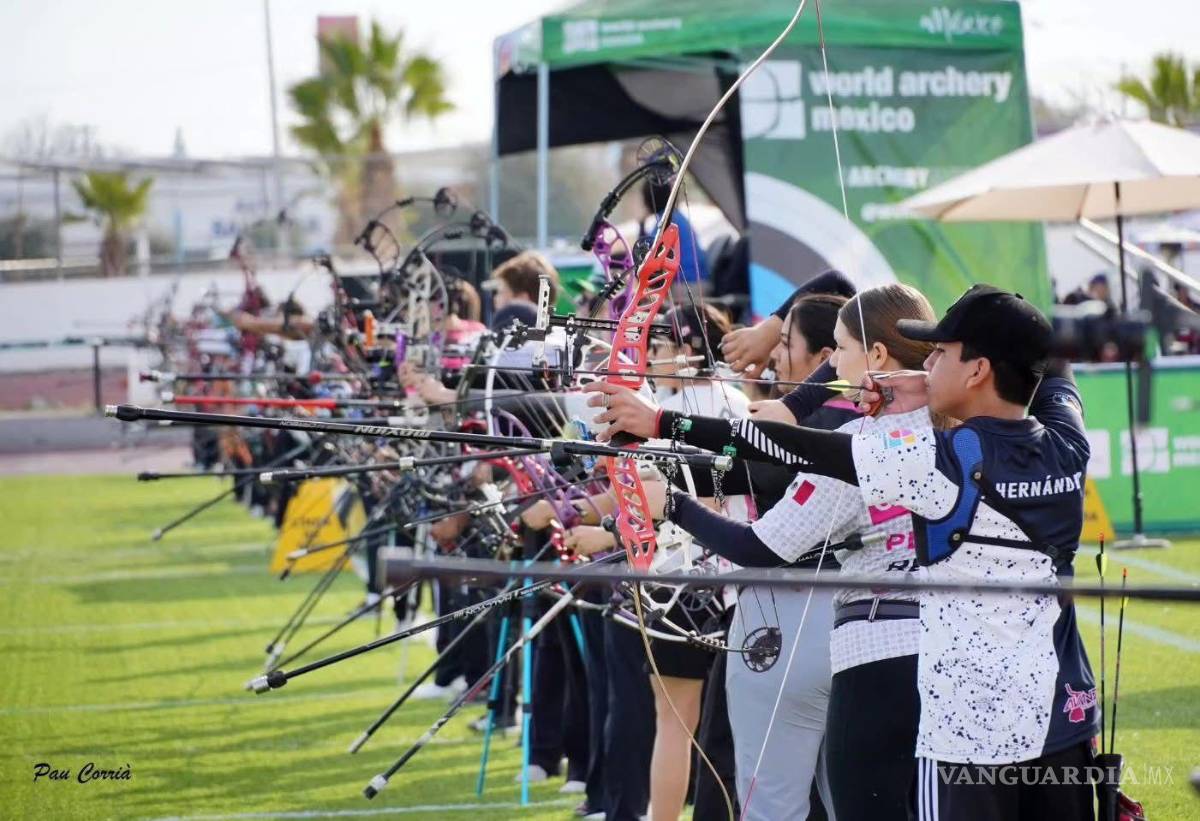 $!Arqueros de todo el país participan en la segunda edición del Abierto de Arquería “Dafne Quintero” en Monclova.
