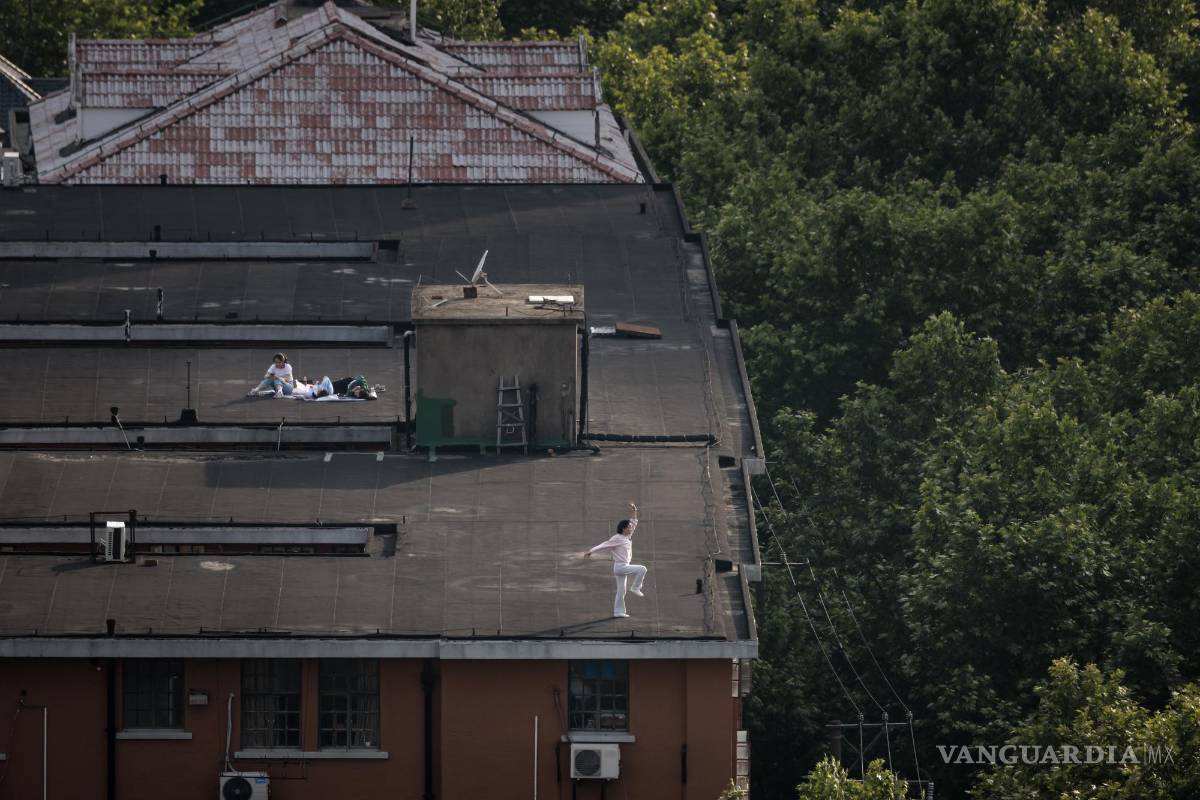 Así es la vida cotidiana en Shanghái en medio del confinamiento por el COVID-19, en fotografías
