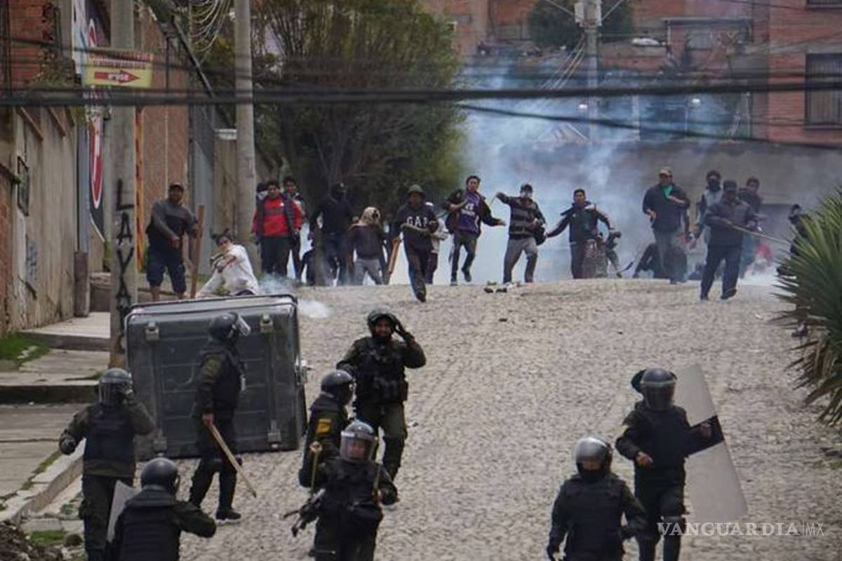 Denuncia Evo Morales violencia de 'golpistas' y amenazas a ministros tras su renuncia