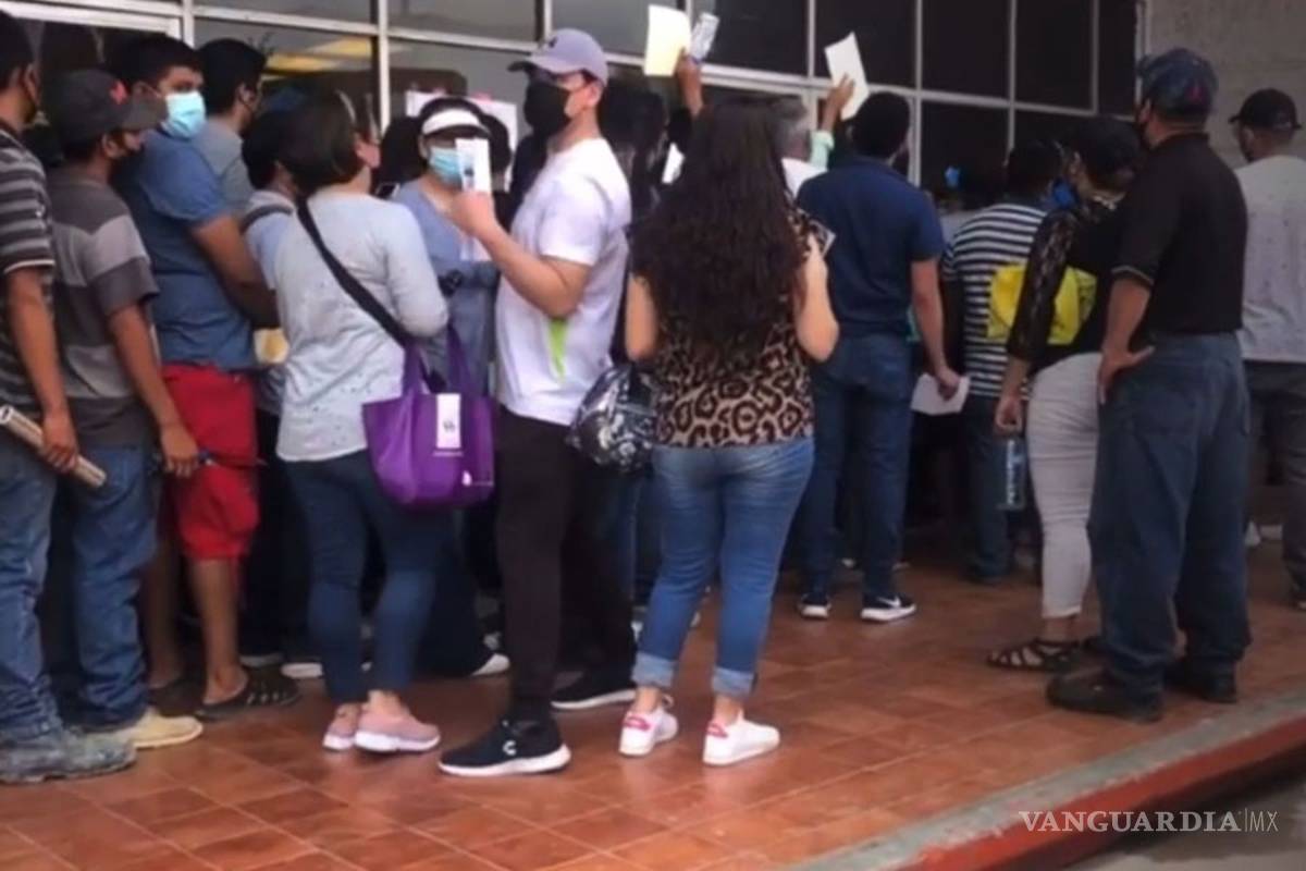 Golpes y rasguños en módulo de vacunación antiCOVID en Monclova