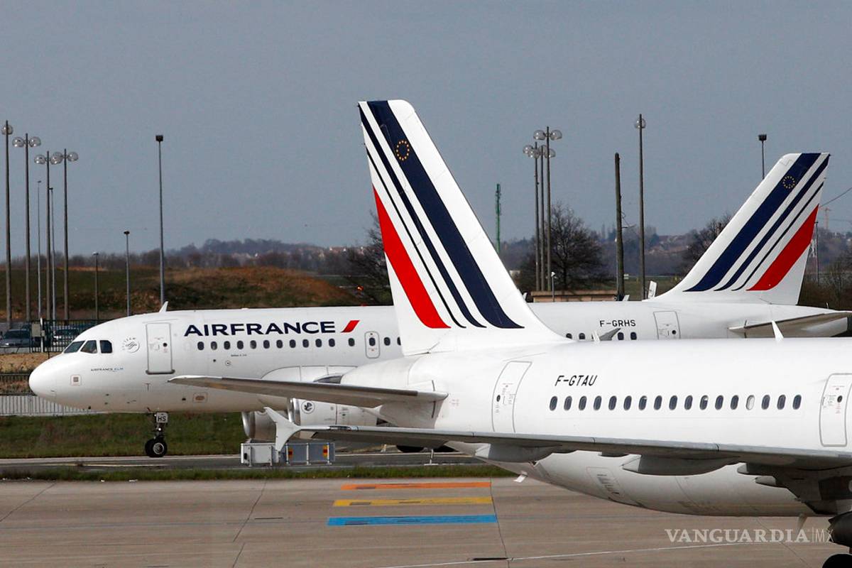 Air France cancela un tercio de sus vuelos por la huelga