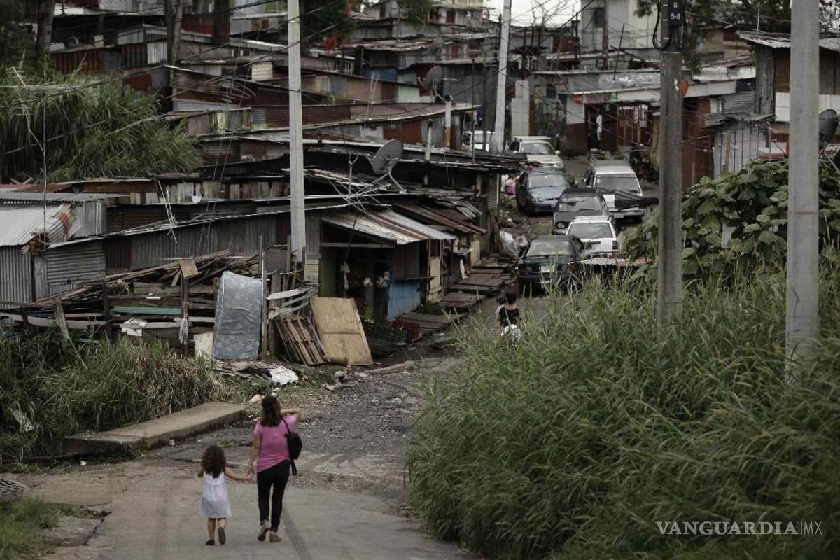 Brecha de desigualdad, incontenible; se divide más el país
