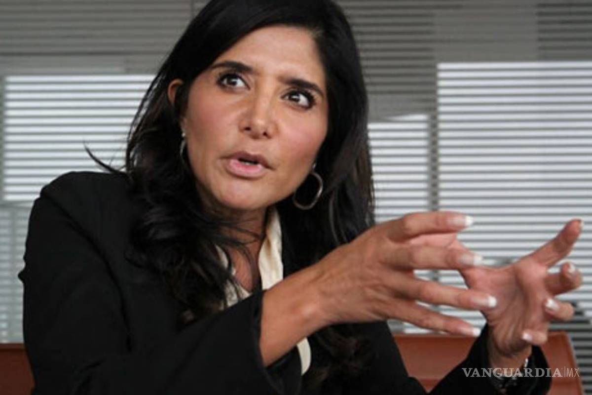 Alejandra Barrales interpone amparo contra el “gasolinazo”