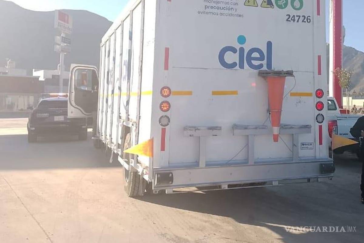 $!Elementos de la Comisaría de Seguridad y Protección Ciudadana aseguraron la unidad involucrada.