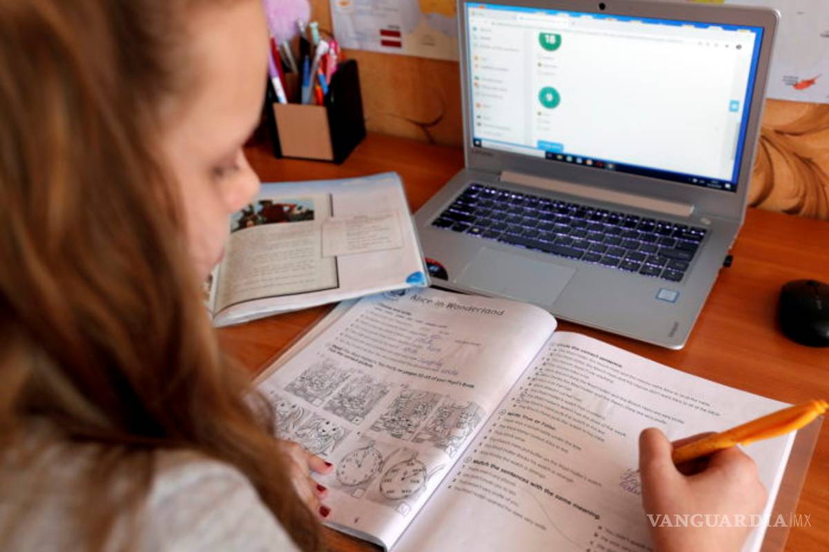 Exhortan a padres de familia de Coahuila a pagar colegiaturas de sus hijos