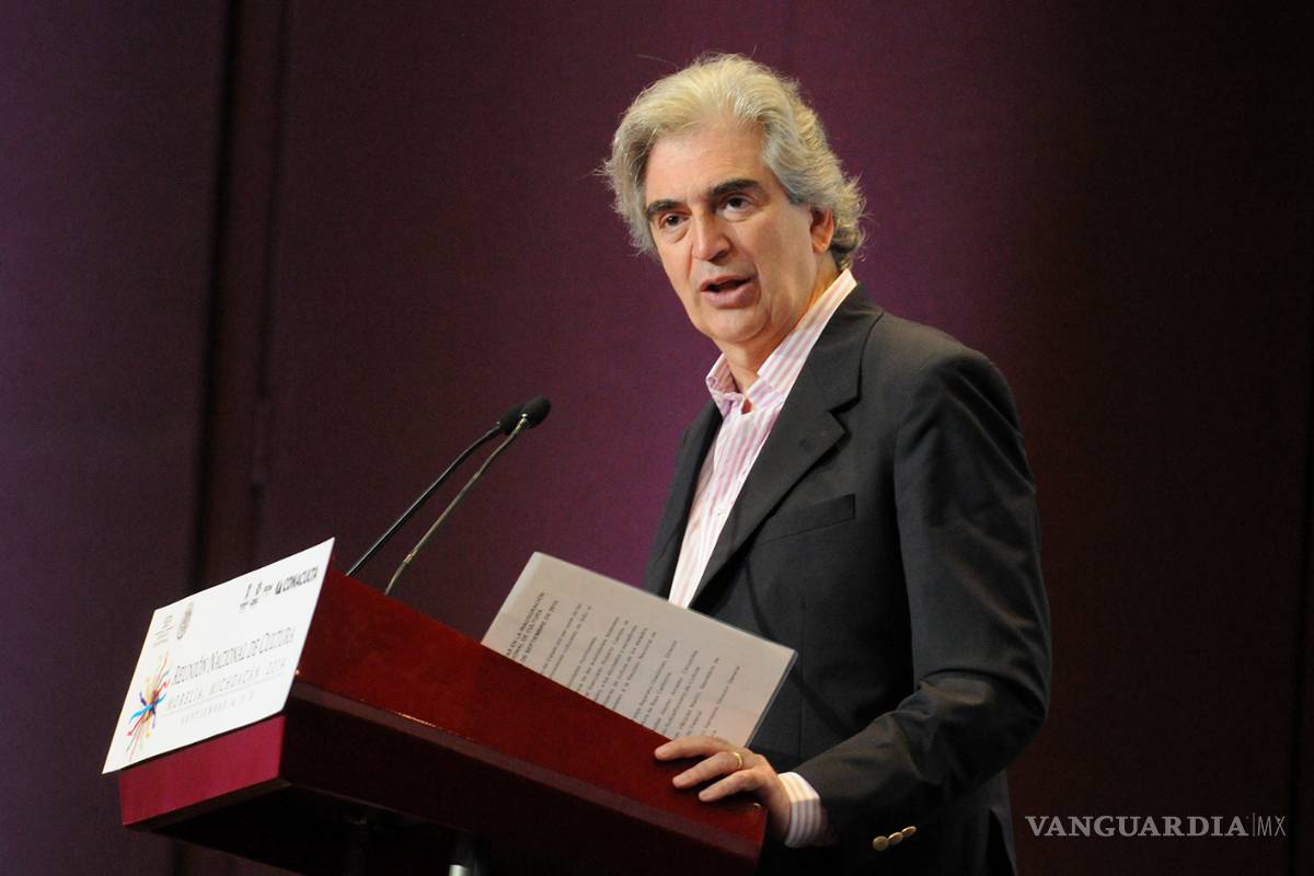 Rafael Tovar y de Teresa es ingresado al Hospital Central Militar