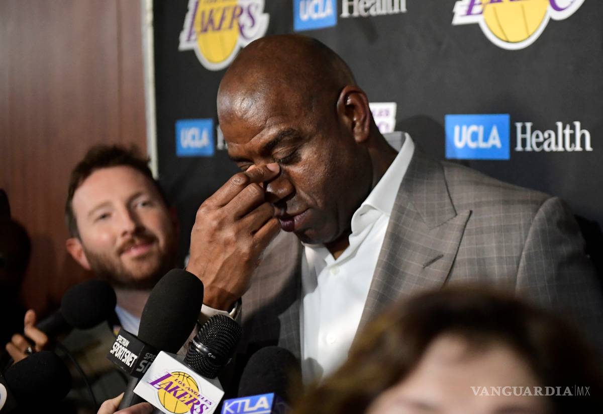 $!El fin de una era: el 'Magic' Johnson deja a los Lakers de Los Ángeles