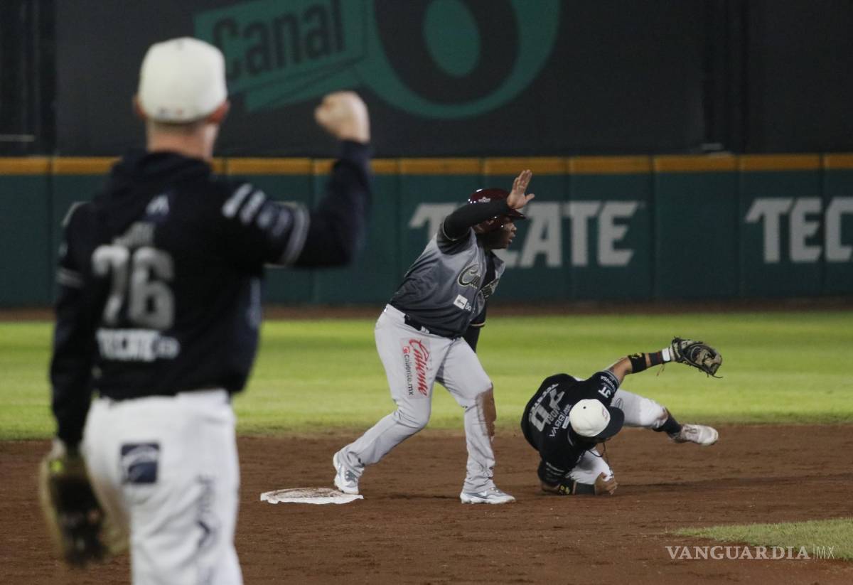 $!Tomateros protagonizó un potente ataque desde su llegada al diamante saltillense.
