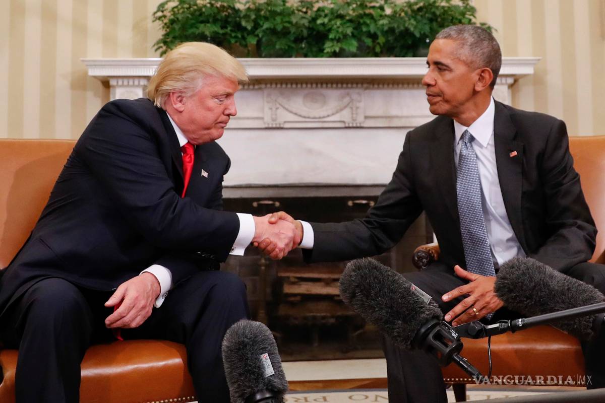 Trump pide a 50 colaboradores de Obama seguir en sus puestos