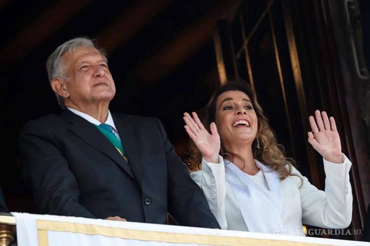 AMLO y Beatriz Gutiérrez quieren ser marcas registradas