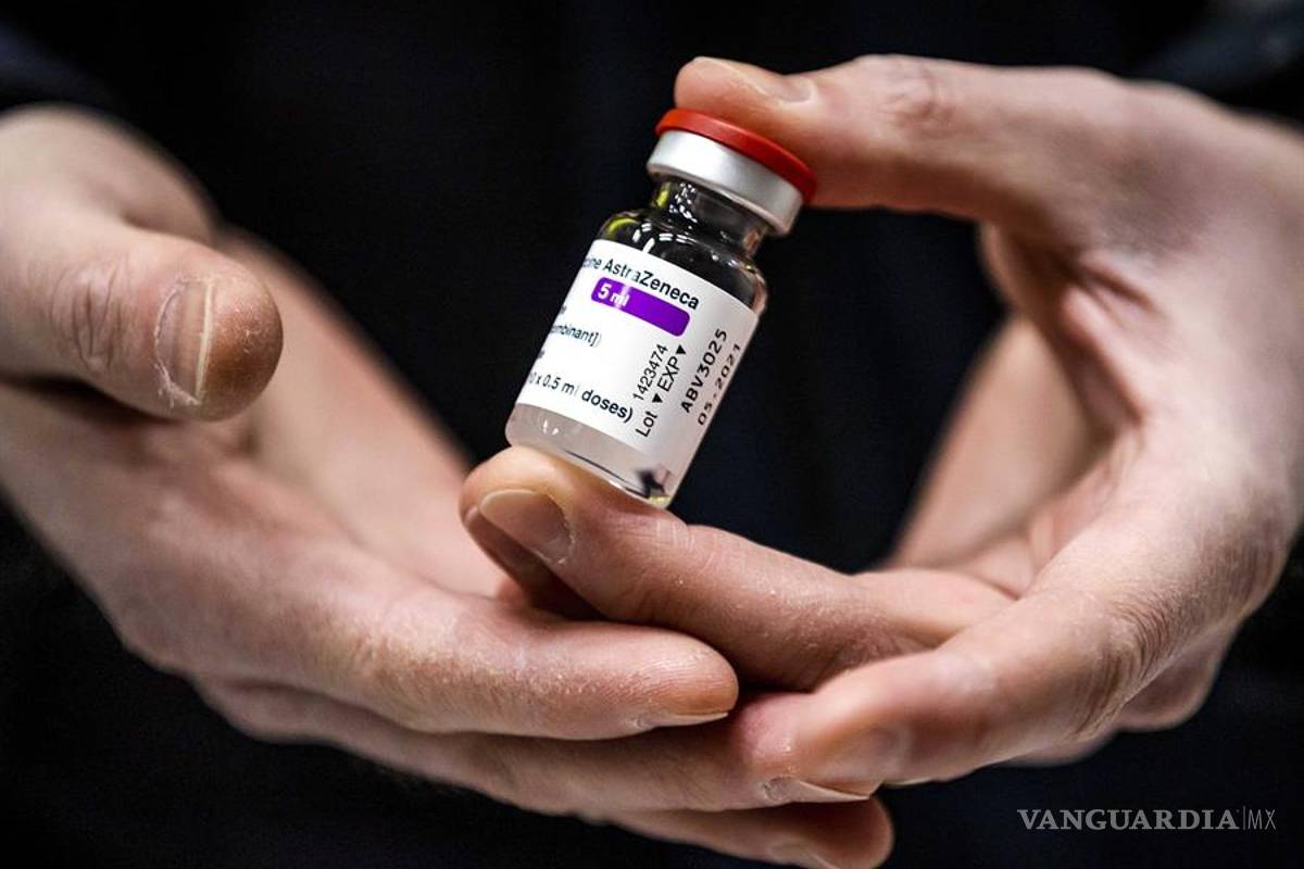 Países Bajos detecta dos casos de trombosis que no se vinculan con la vacuna de AstraZeneca