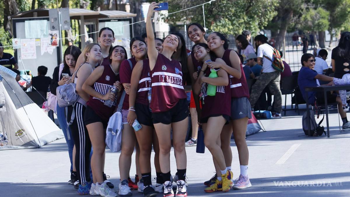 Esperan estudiantes del Tec Saltillo confirmación de renuncia de directora