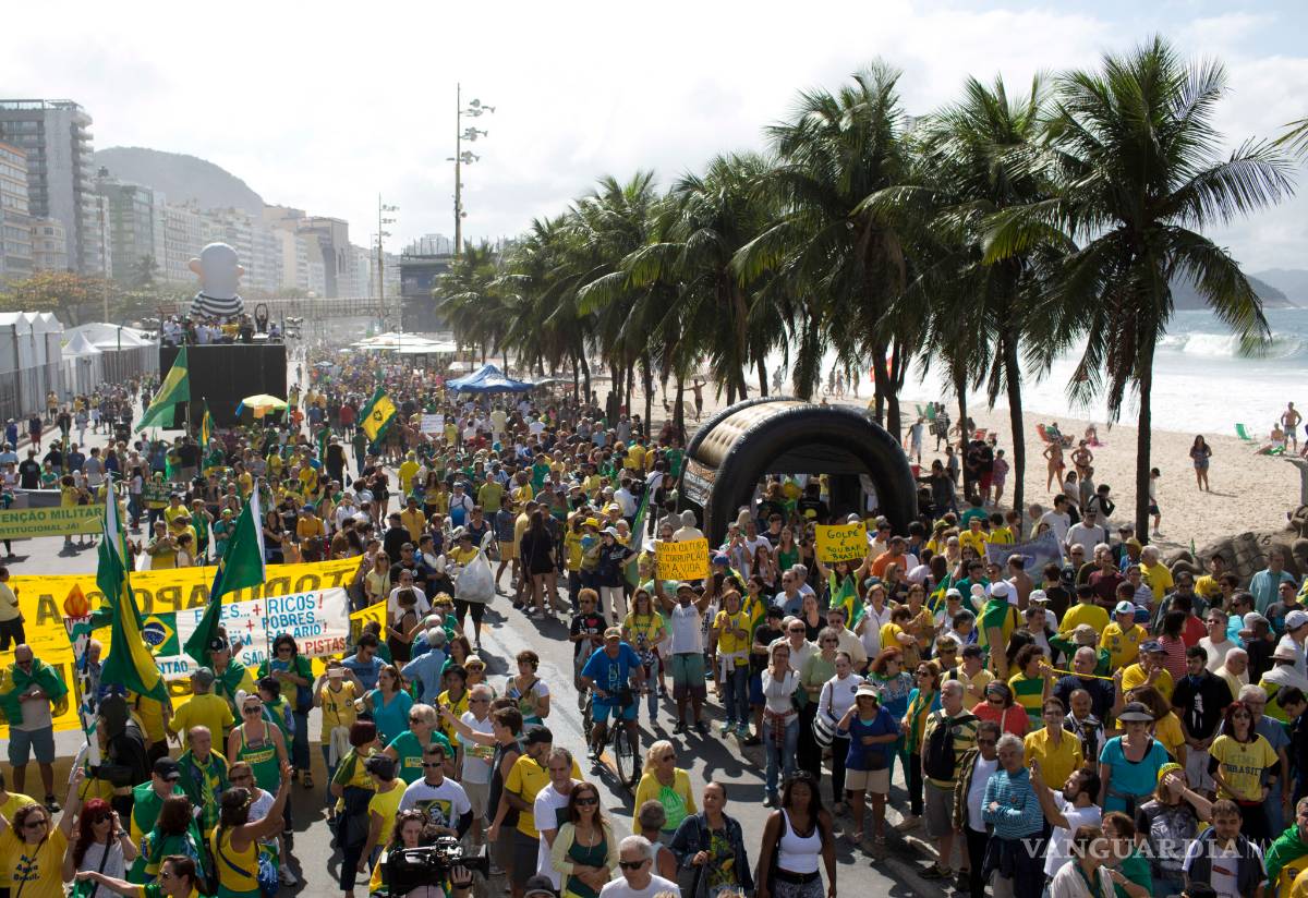 $!Senado de Brasil rechaza suspender juicio a Rousseff por sospechas contra Temer