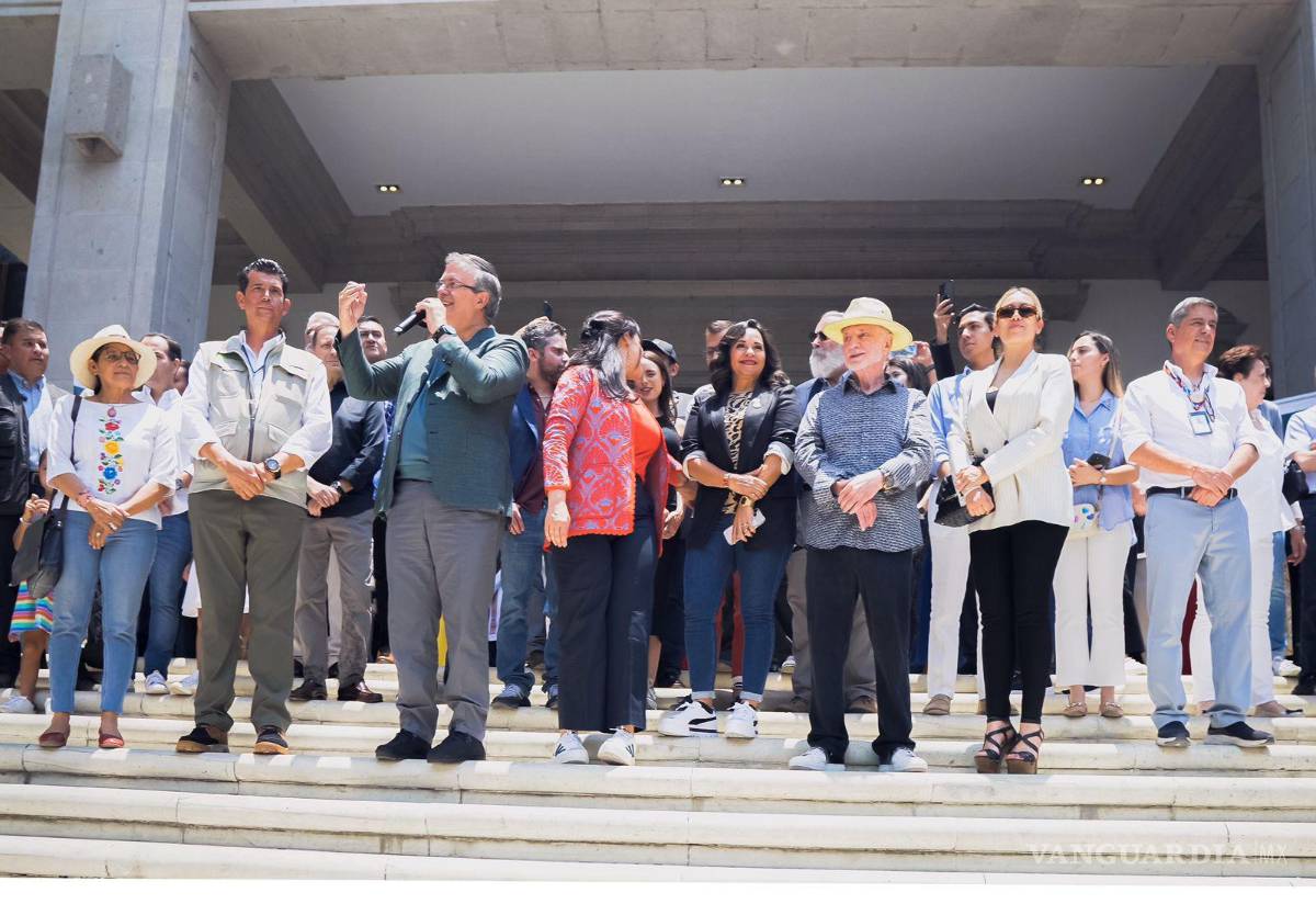 $!Marcelo Ebrad fue el encargado de inaugurar la muestra Dimensiones Prehistóricas.