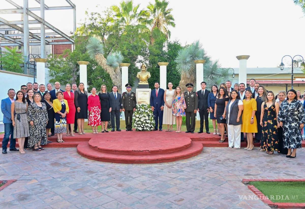 $!Autoridades de los tres niveles de gobierno participaron en la conmemoración realizada por los 337 años de la ciudad.