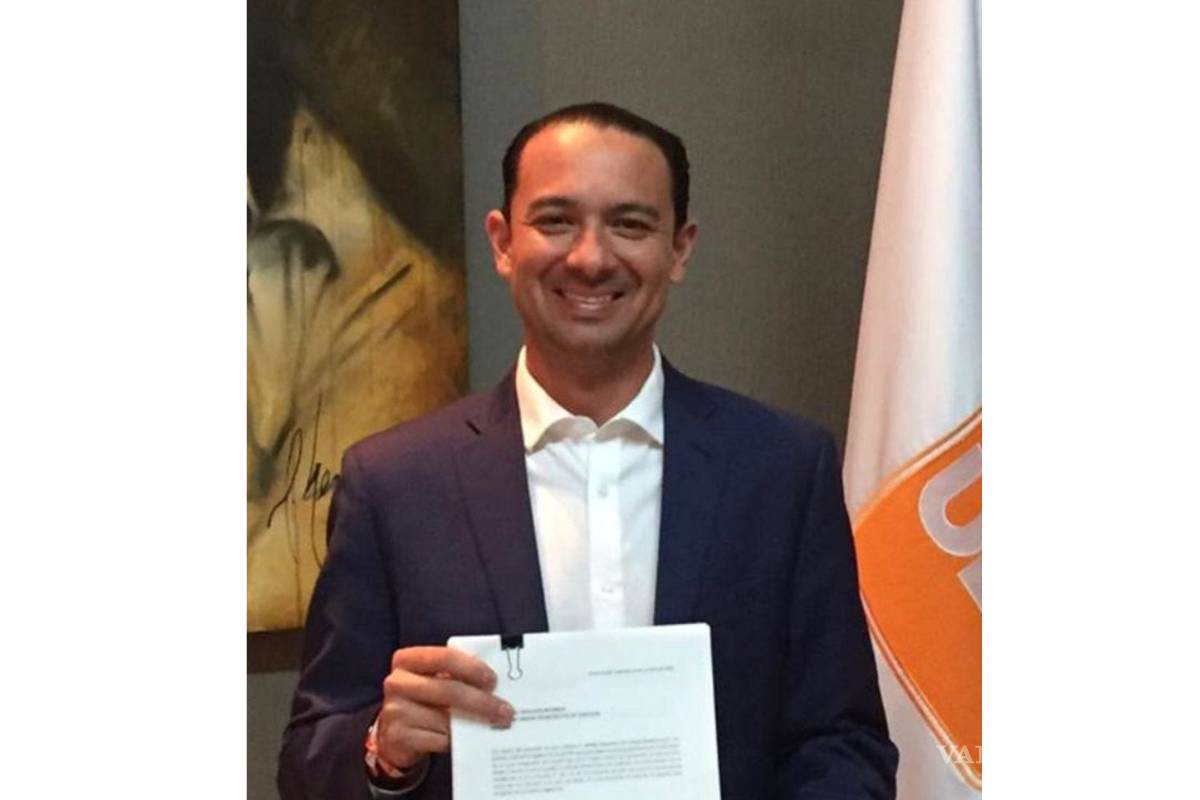 'Tumban' candidatura de Emilio de Hoyos a la alcaldía de Acuña, Coahuila