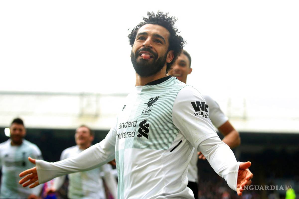 Salah rescata triunfo del Liverpool