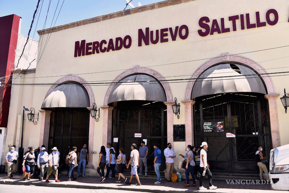 Multarán en Saltillo a locatarios de mercado por haber abierto en domingo