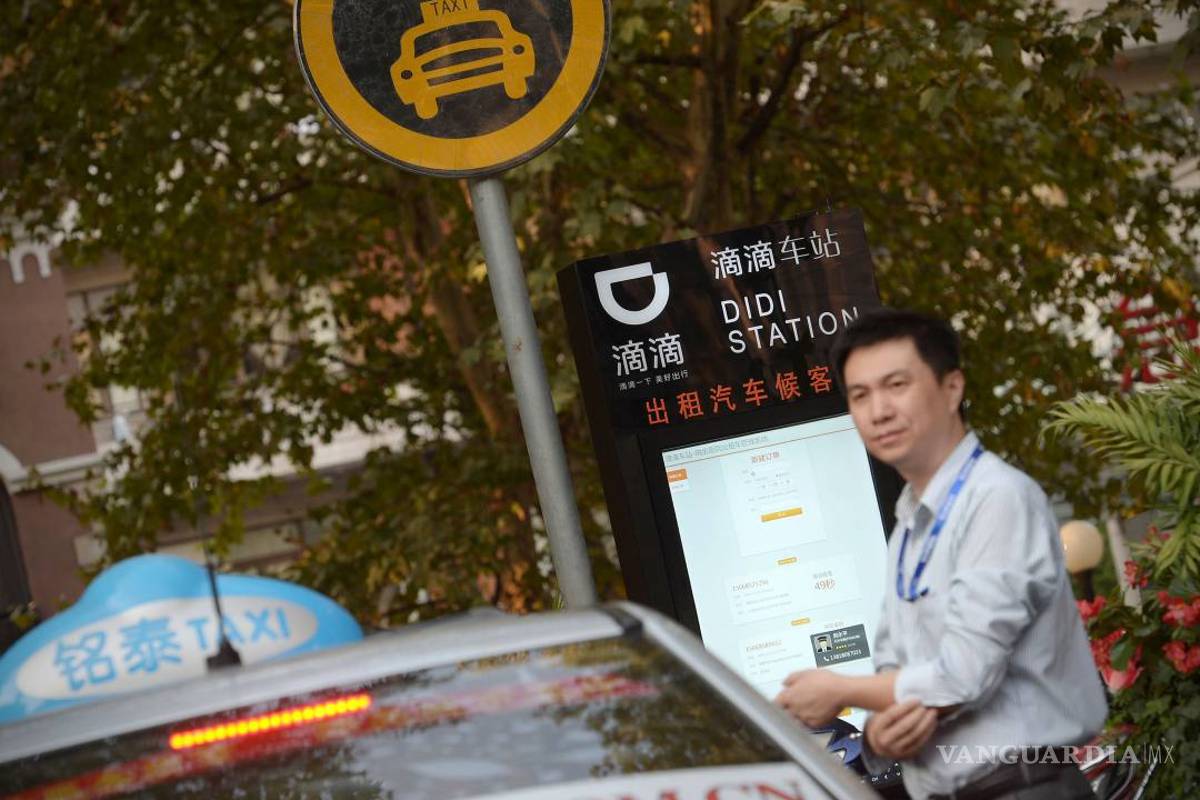 Apple invierte en el principal rival de Uber en China