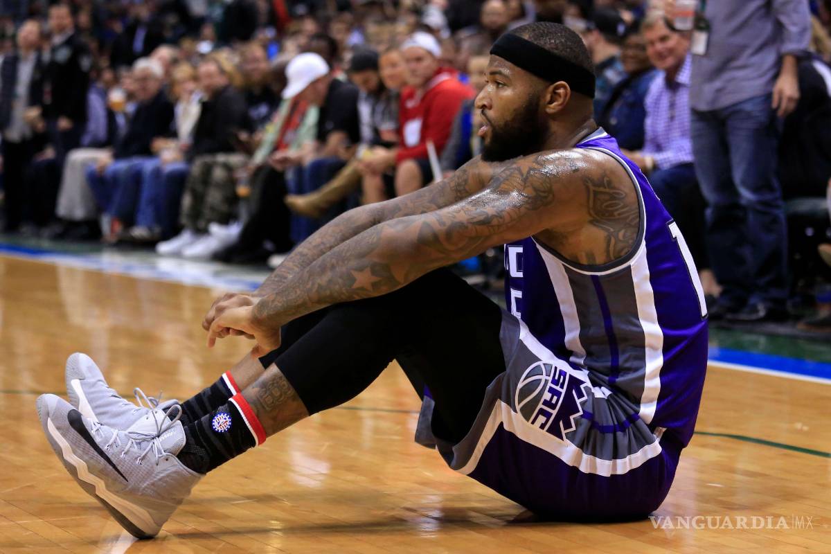 Pagará basquetbolista funeral de joven asesinado por policía en Sacramento