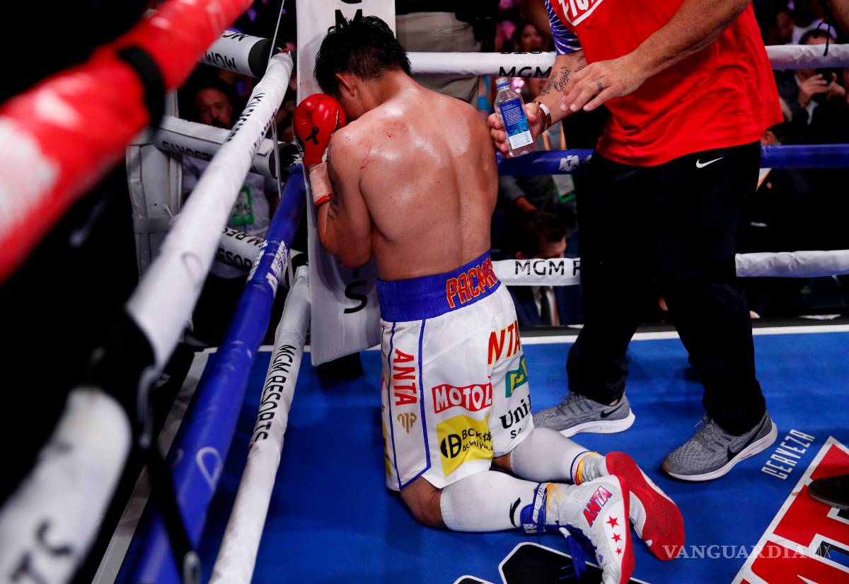$!Manny Pacquiao gana a Keith Thurman en Las Vegas y rinde homenaje a 'Cleto Reyes'