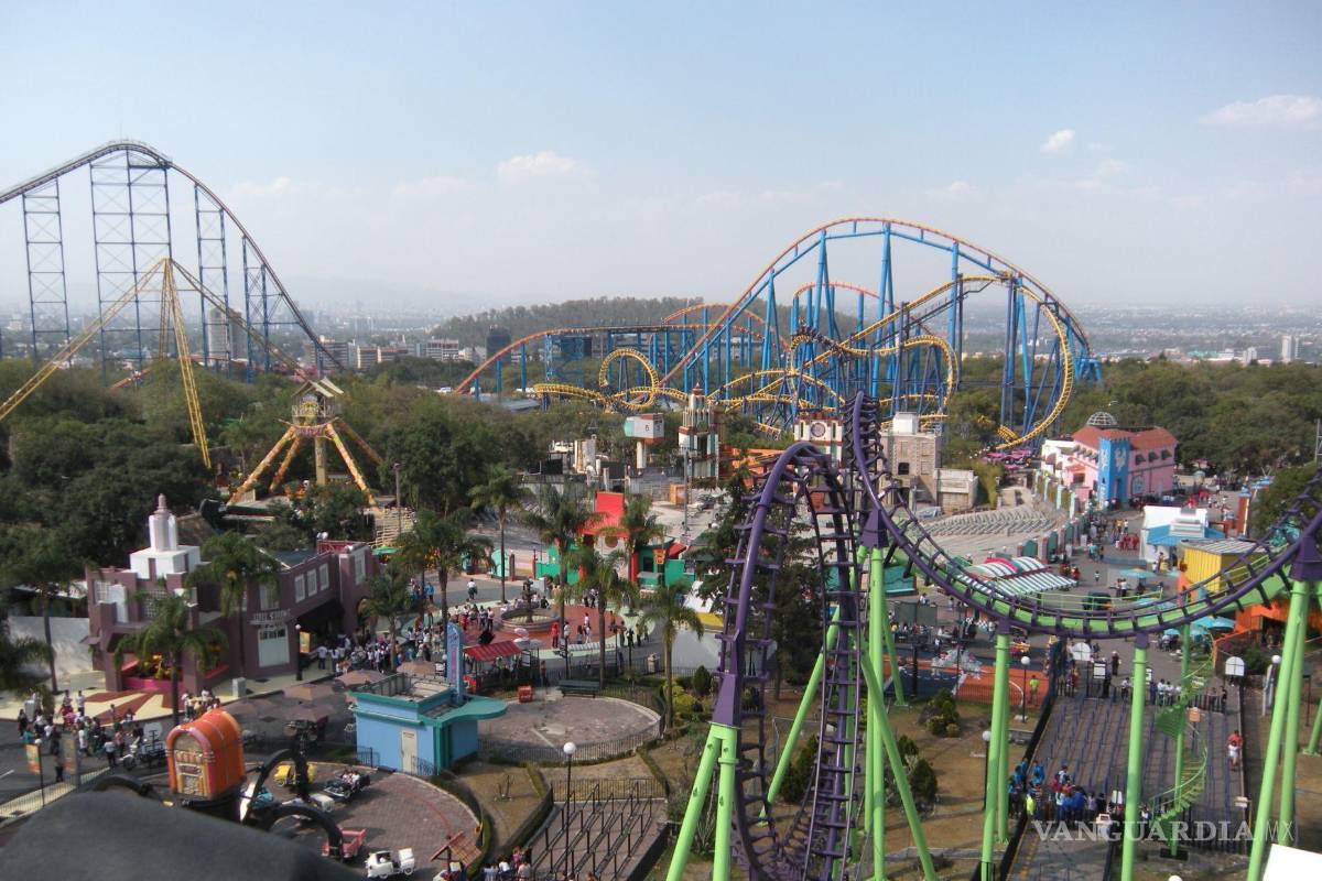 Extraña transmisión en vivo de Six Flags despierta dudas ¿Es publicidad?