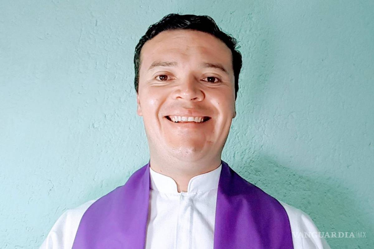 Sacerdote mexicano obtiene reconocimiento por ser 'youtuber'