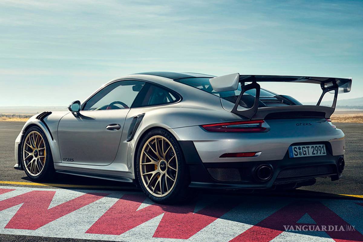 Porsche 911 GT2 RS Weissach, impresionante bólido alemán