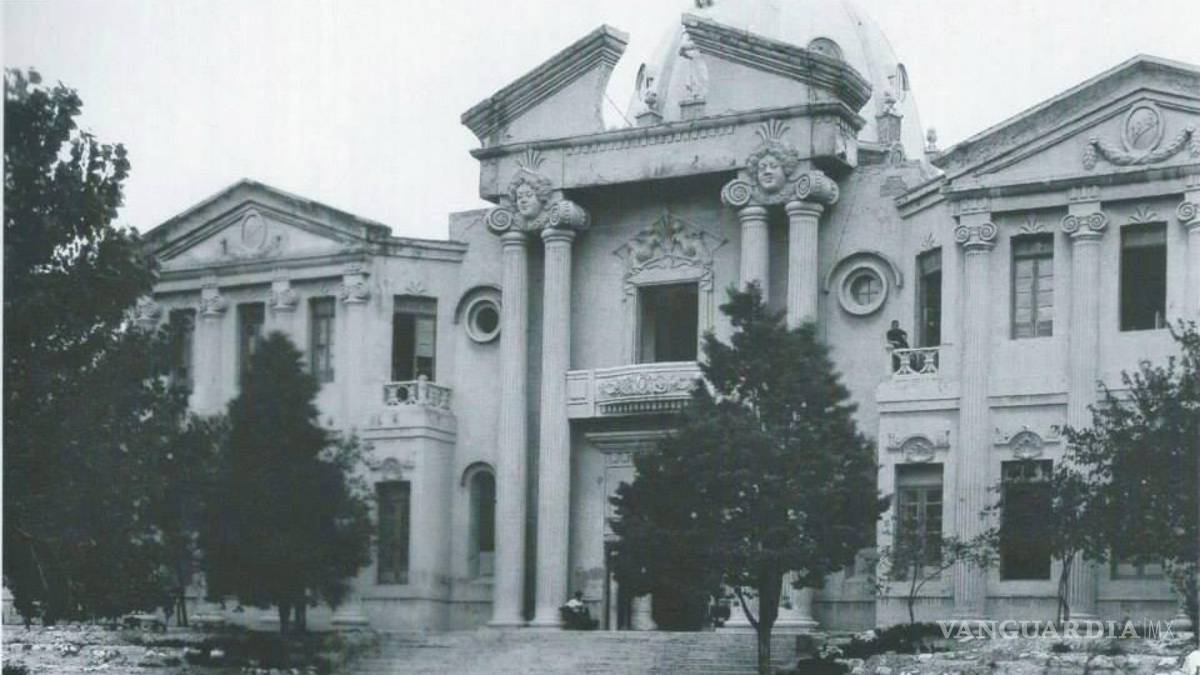Calle de la Cruz, de su origen y otras cruces