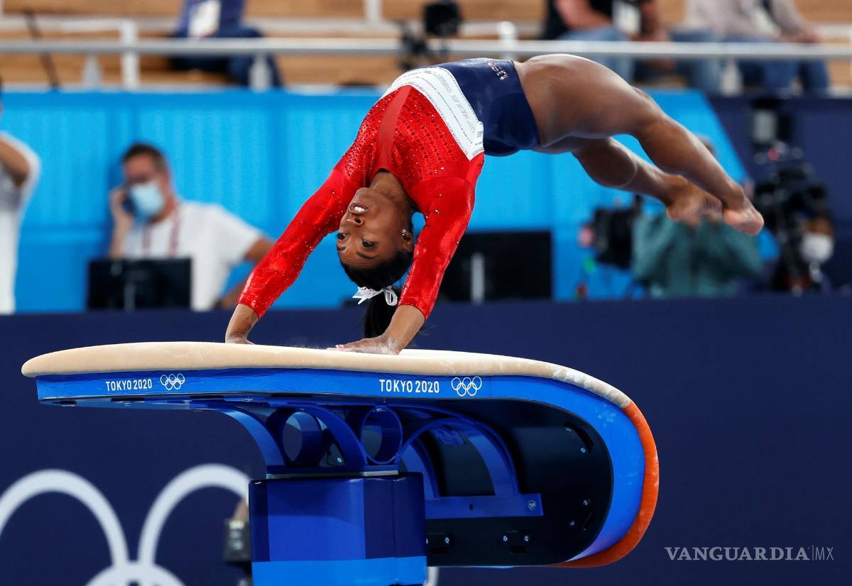 $!Para cuidar su salud mental, Simone Biles se retira de la final de gimnasia
