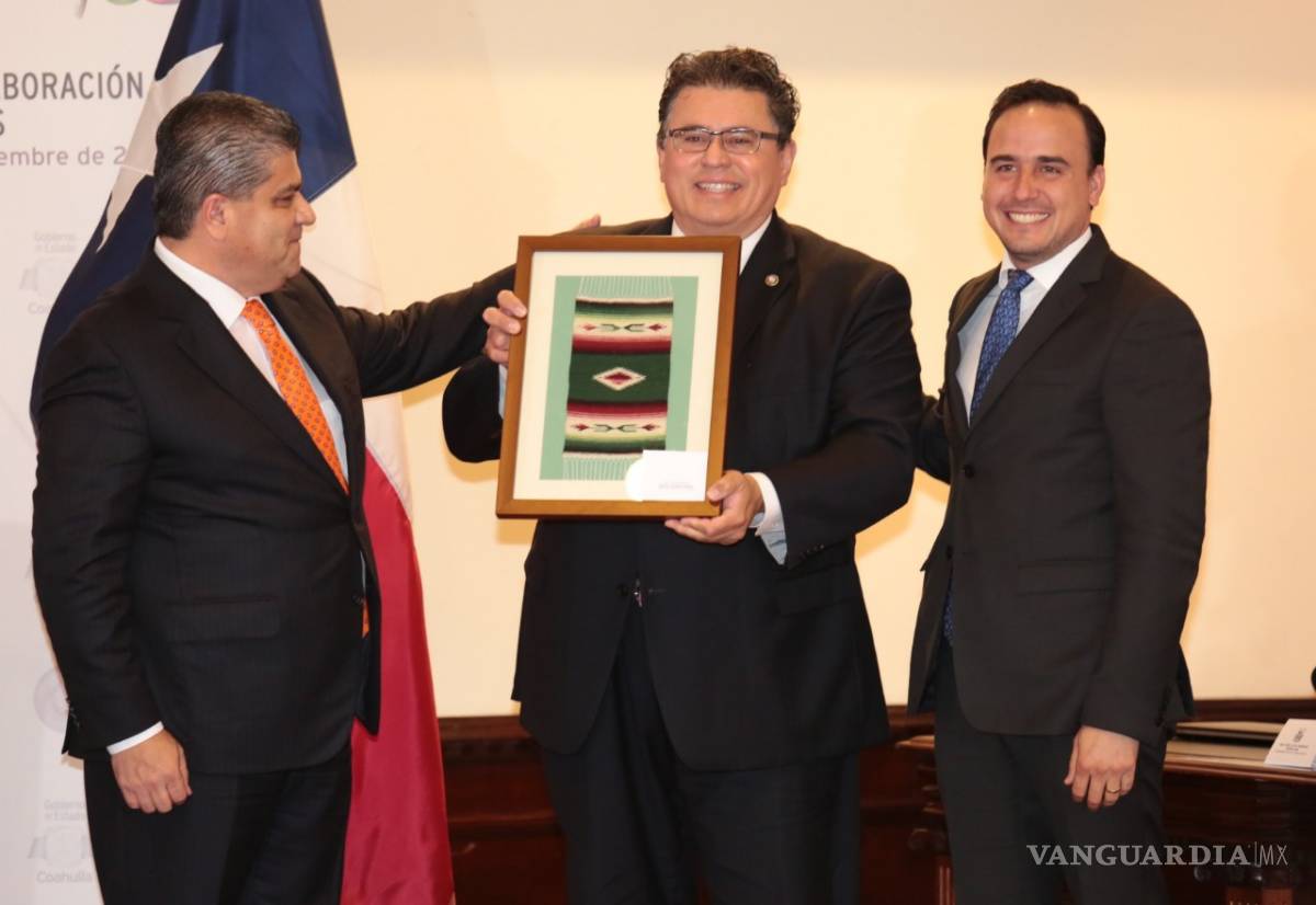 $!Firma Miguel Riquelme convenio de colaboración de seguridad, comercio y educación con Texas