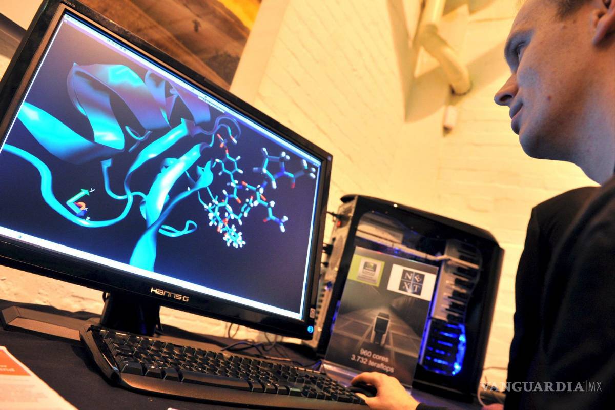 $!Los ordenadores, tanto en el hogar como en la oficina conviene desconectarlos cuando no se estén utilizando. EFE/Daniel Deme