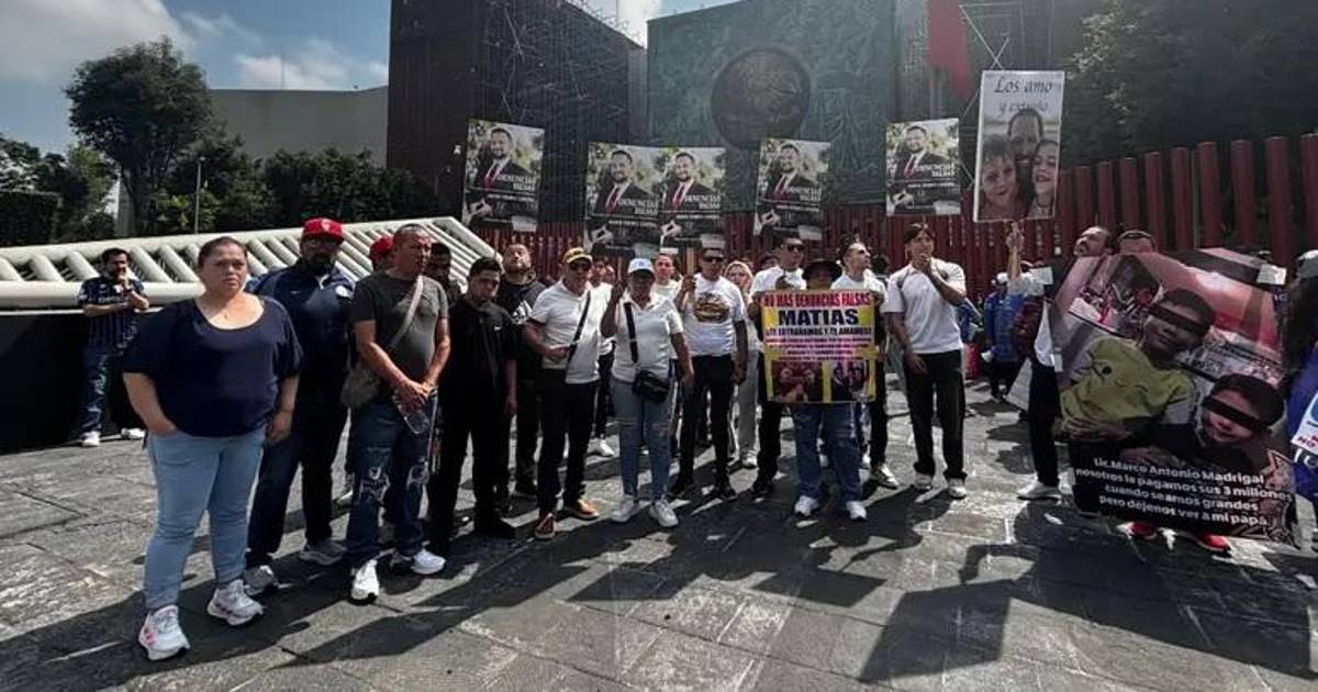 Padres acusan extorsión y denuncias falsas en juicios de custodia; protestan en Congreso