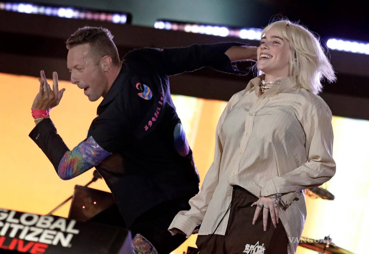$!Coldplay se unió a Billie Eilish en un par de temas durante su presentación en Londres.