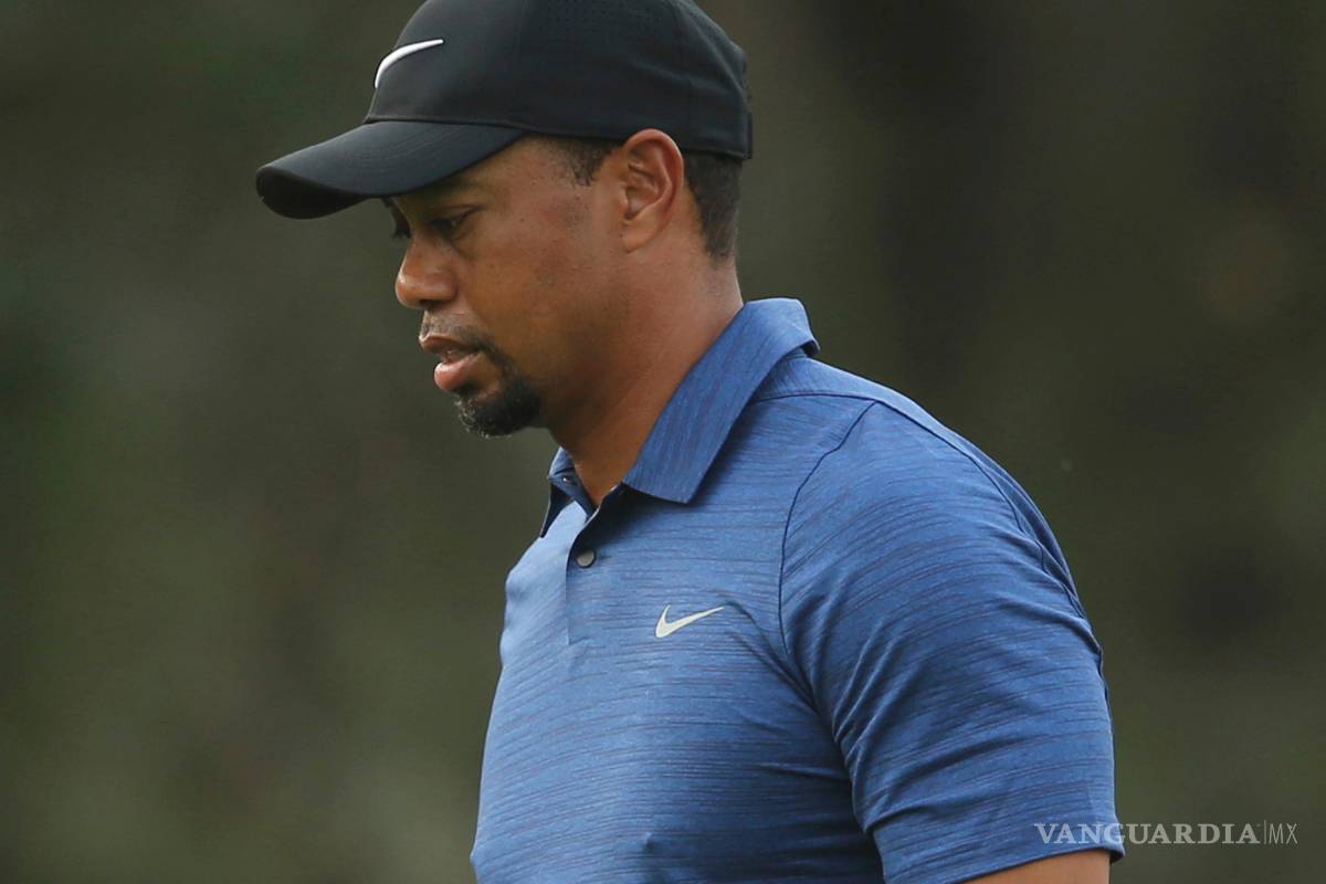 Tiger Woods se retira del Torneo de Dubai