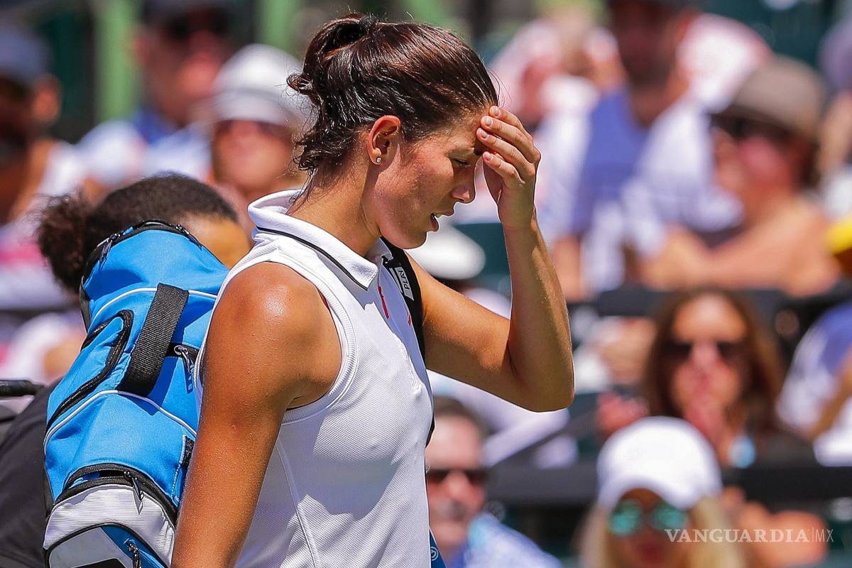 ¡Se retiró! El calor pudo con Muguruza