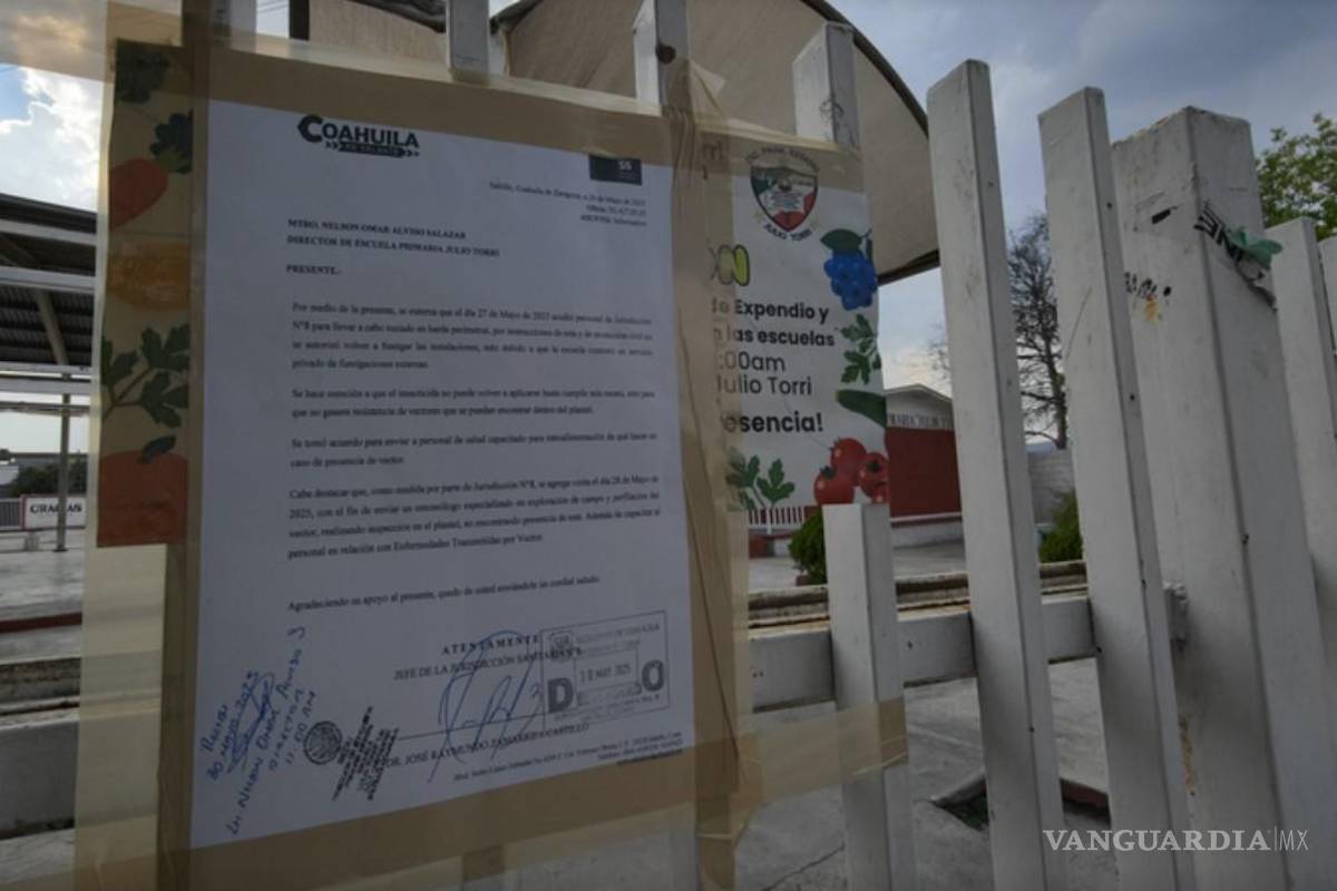 Padres de familia cierran primaria Julio Torri en Saltillo por presunta plaga de garrapatas; Sedu y Salud descartan alerta