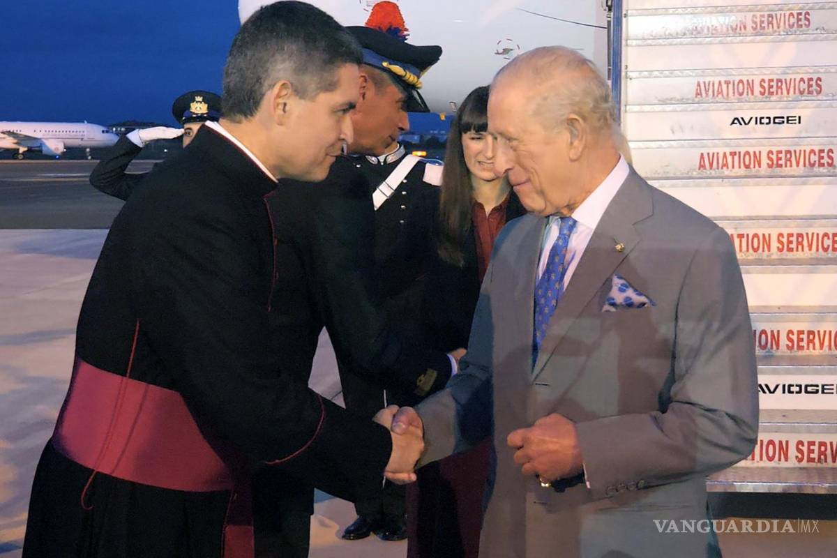 Carlos III rezará junto al papa León XVI en el que es considerado como un evento histórico