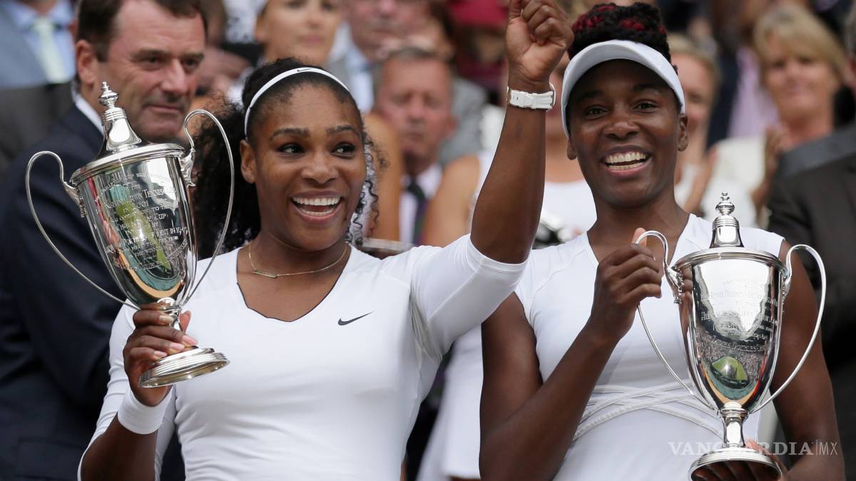 Serena también se corona en dobles al lado de Venus