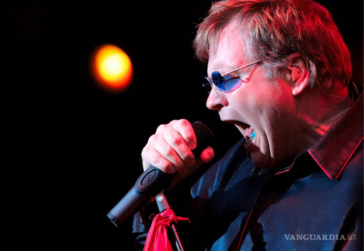 $!Meat Loaf actúa en el escenario al comienzo de su concierto ‘live at sunset’ en Zúrich, Suiza, el 20 de julio de 2005. EFE/EPA/Alessandro Della Bella