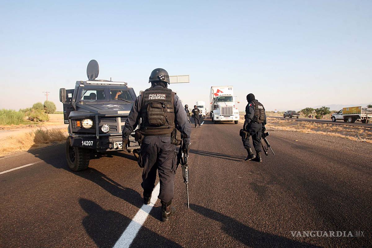 Denuncian desaparición de trailero en carretera Monterrey-Saltillo